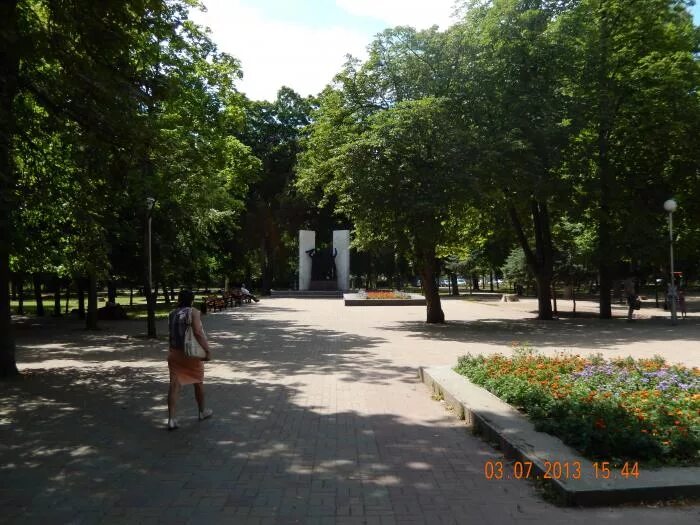 Парк дзержинского курск. Парк кзтз курск. Курск парк бородино загс. Парк героев гражданской. Парк бородино курск.