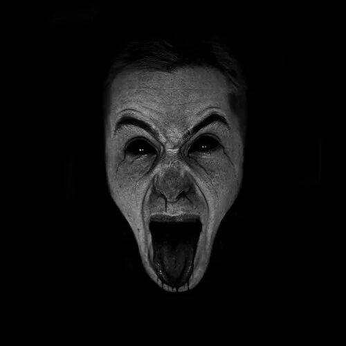 Как выглядит страшное лицо Granny on the App Store Creepy faces, Scary faces, Scary photos
