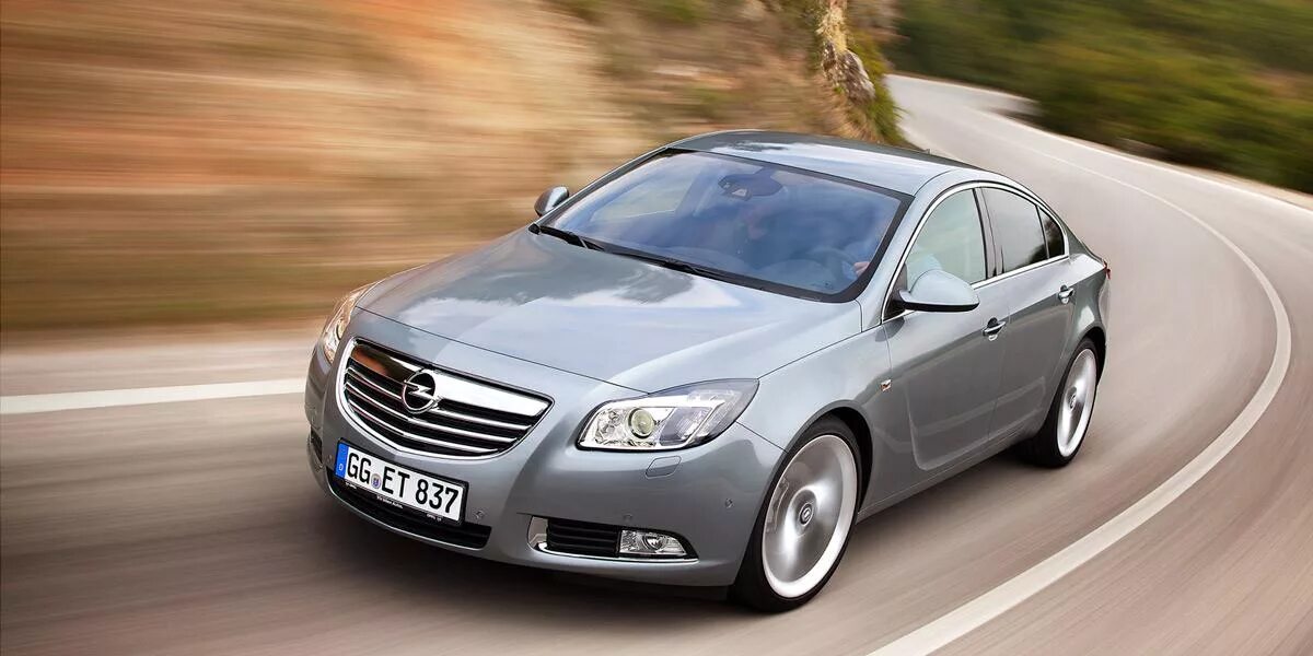 Opel insignia дизель. Автомобиль Опель Инсигния.