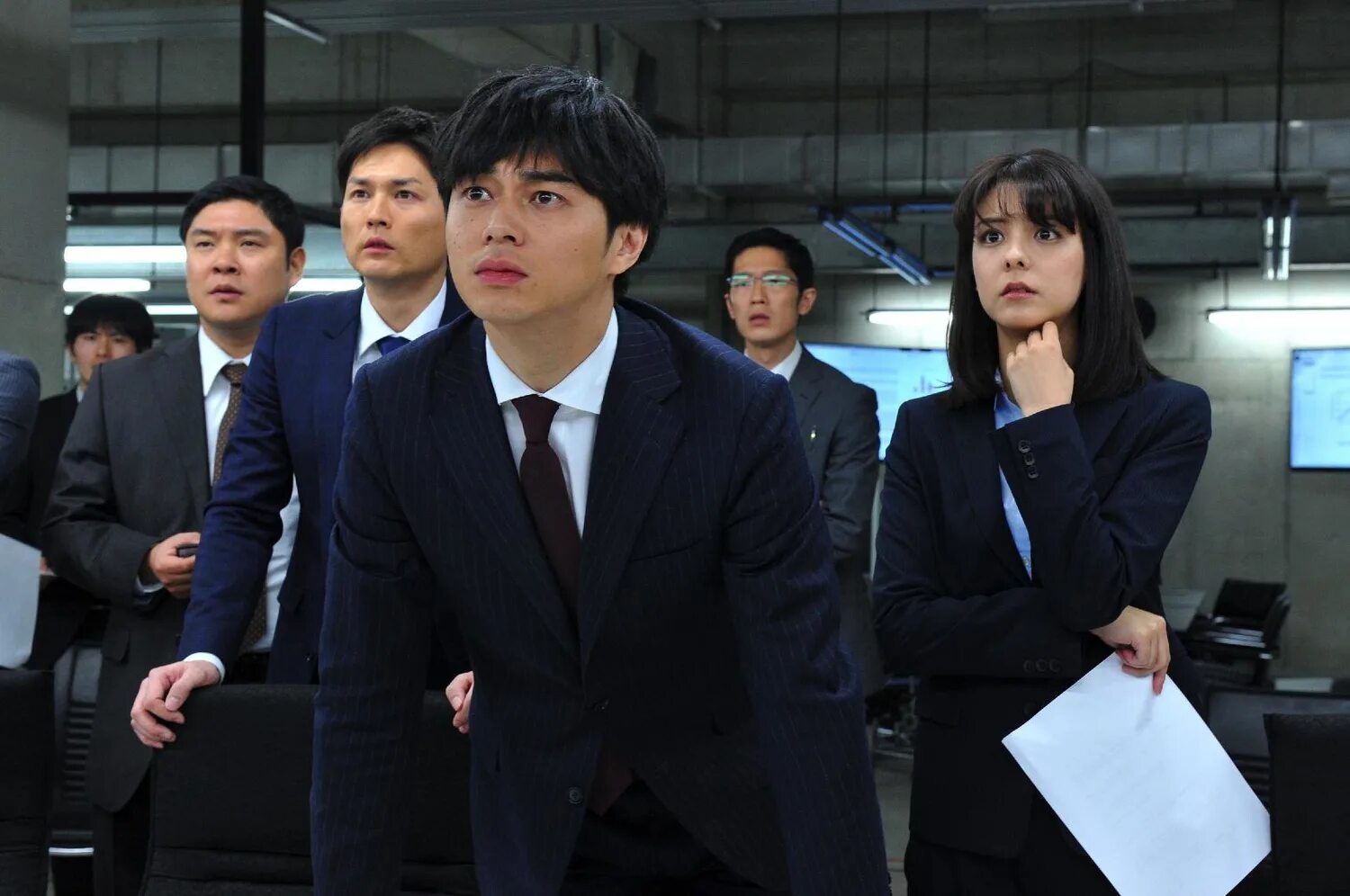 скоро будем зажигать новый год. зажги новый. Tsukuru mishima. зажги новый. зажги новый.