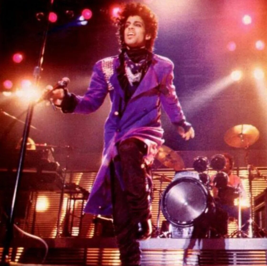 Prince 1999 1982. Prince все альбомы. Prince 1982. Prince альбомы. Prince обложки альбомов.