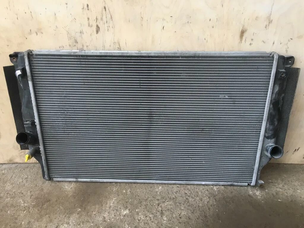 Радиатор рав 4 2003г. Радиатор тойота рав 4 2008. Радиатор toyota rav4 2. Sat радиатор toyota rav4 94-98. Радиатор отопителя тойота рав 4.