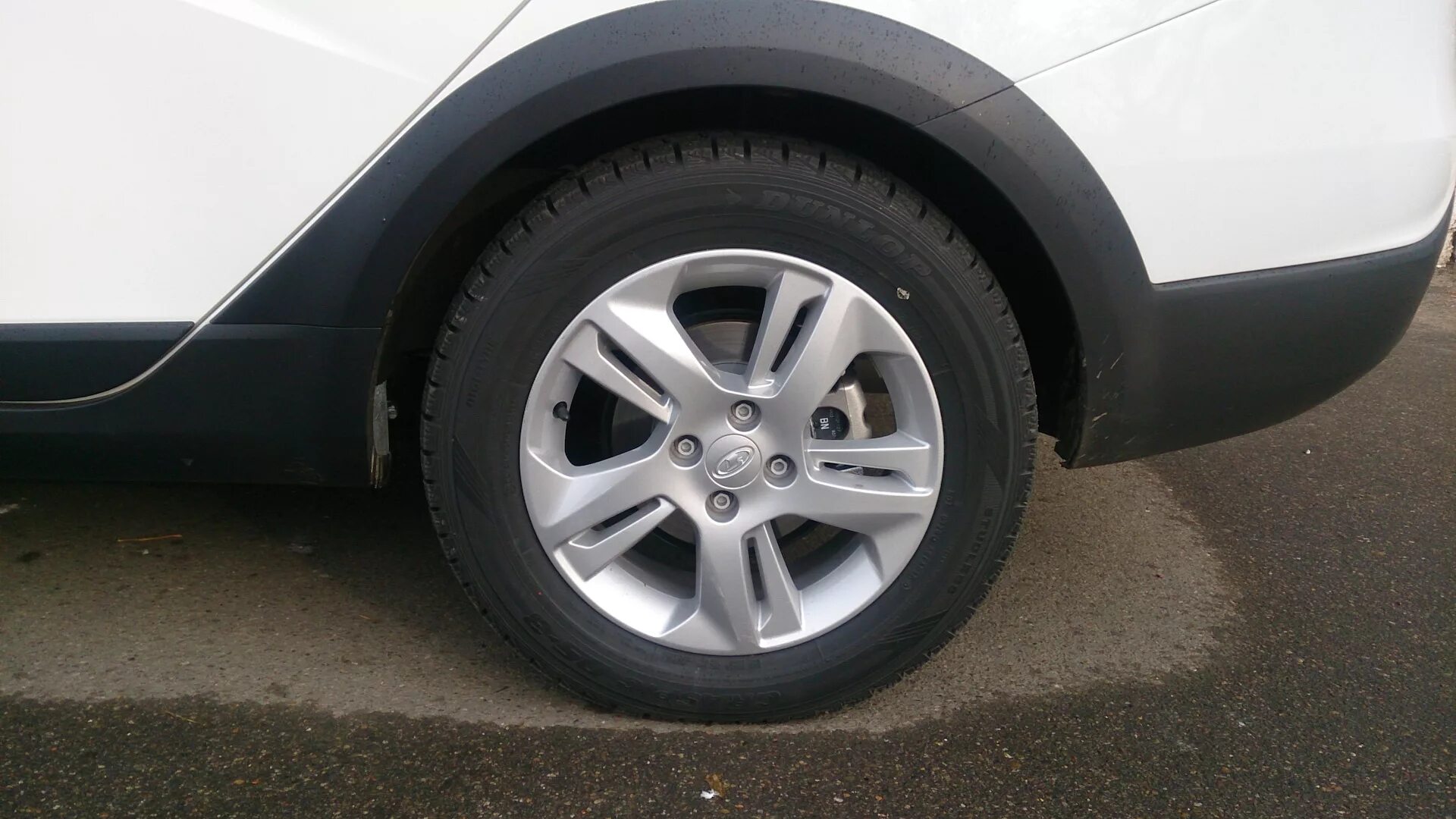 205 резина на весте. Vesta 205/60r16. Vesta 205/60r16. R16 205/55 vesta. 205 резина на весте.