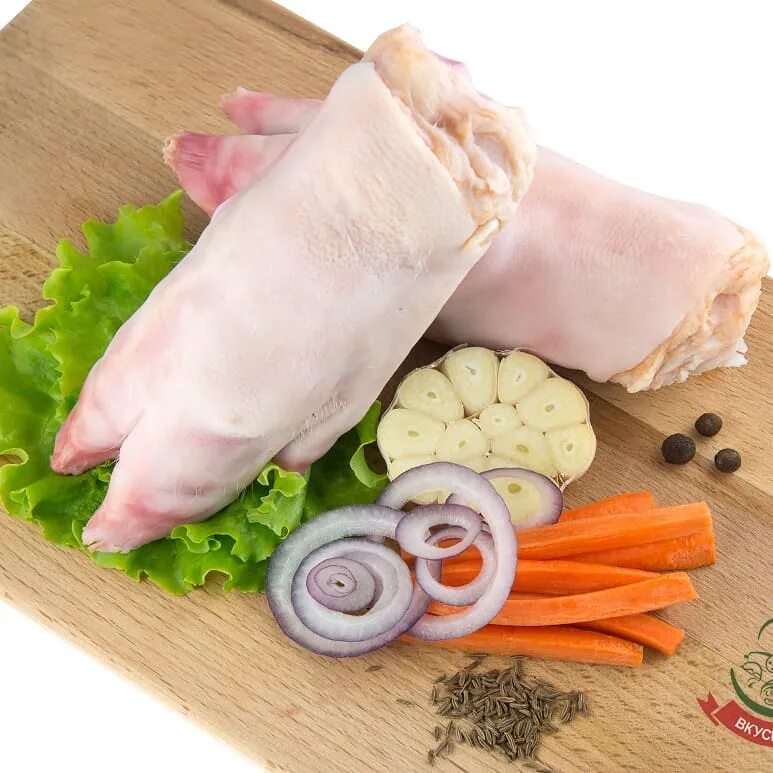 Набор для холодца мясо. Нарезанные говяжьи ножки. Как разрезать свиную ножку. Свиная ножка необработанная. Части говядины на холодец.