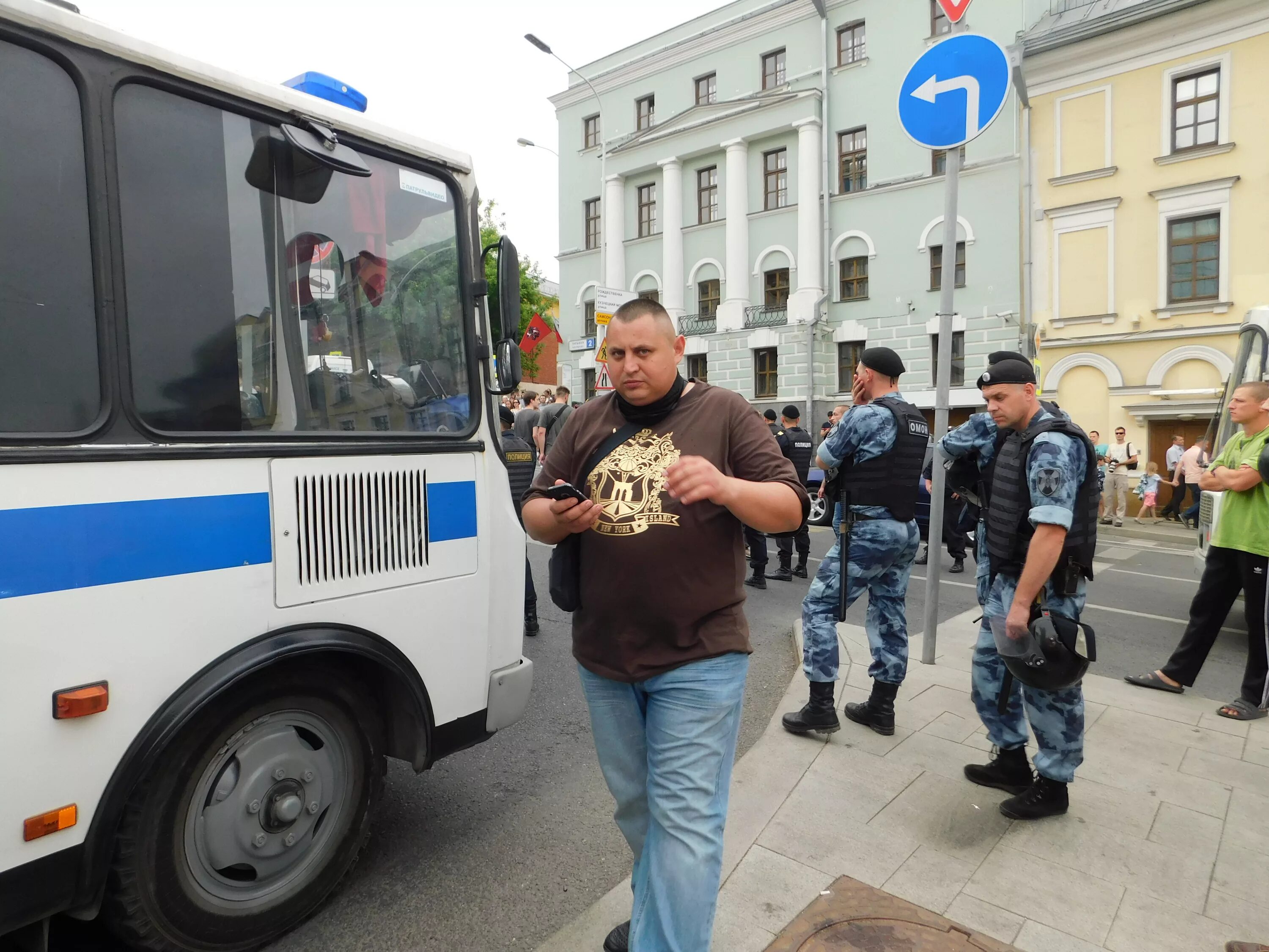 Эшники это кто такие. Эшник окопный. Эшники на митингах. Эшники это кто.