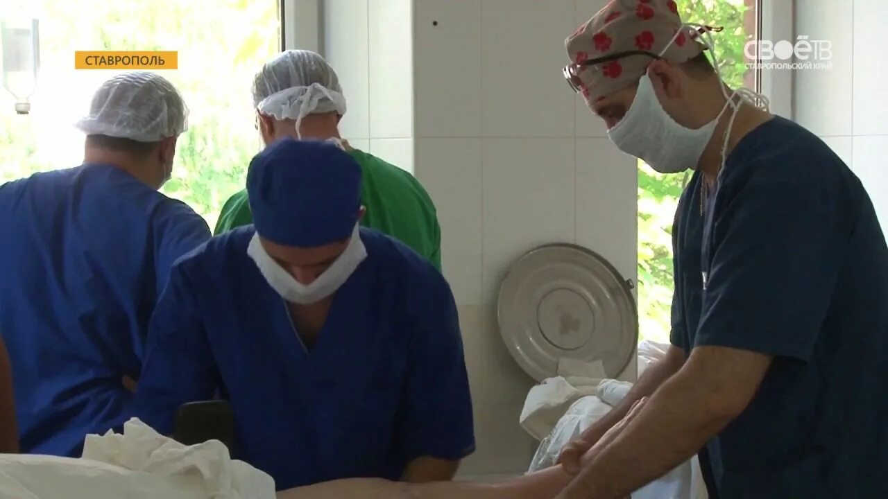 Самая сложная операция в нейрохирургии. Нейрохирургия краевая больница ставрополь. Нейрохирурги краевой больницы ставрополь. Нейрохирурги краевой больницы ставрополя. Главный врач краевой больницы ставрополь.