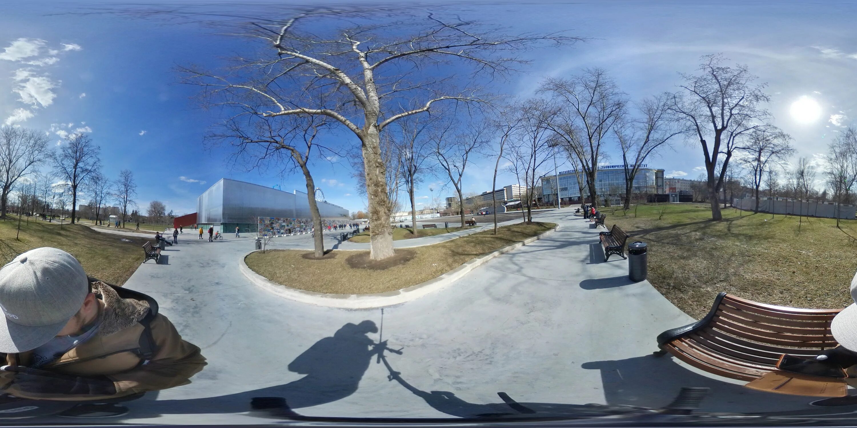 Будут ли 360. Samsung Gear 360 (2017), 8.4МП, 4096x2048. Samsung Gear 360 фото с камеры. Фотографии с Gear 360 2017. Insta 360 примеры фото.