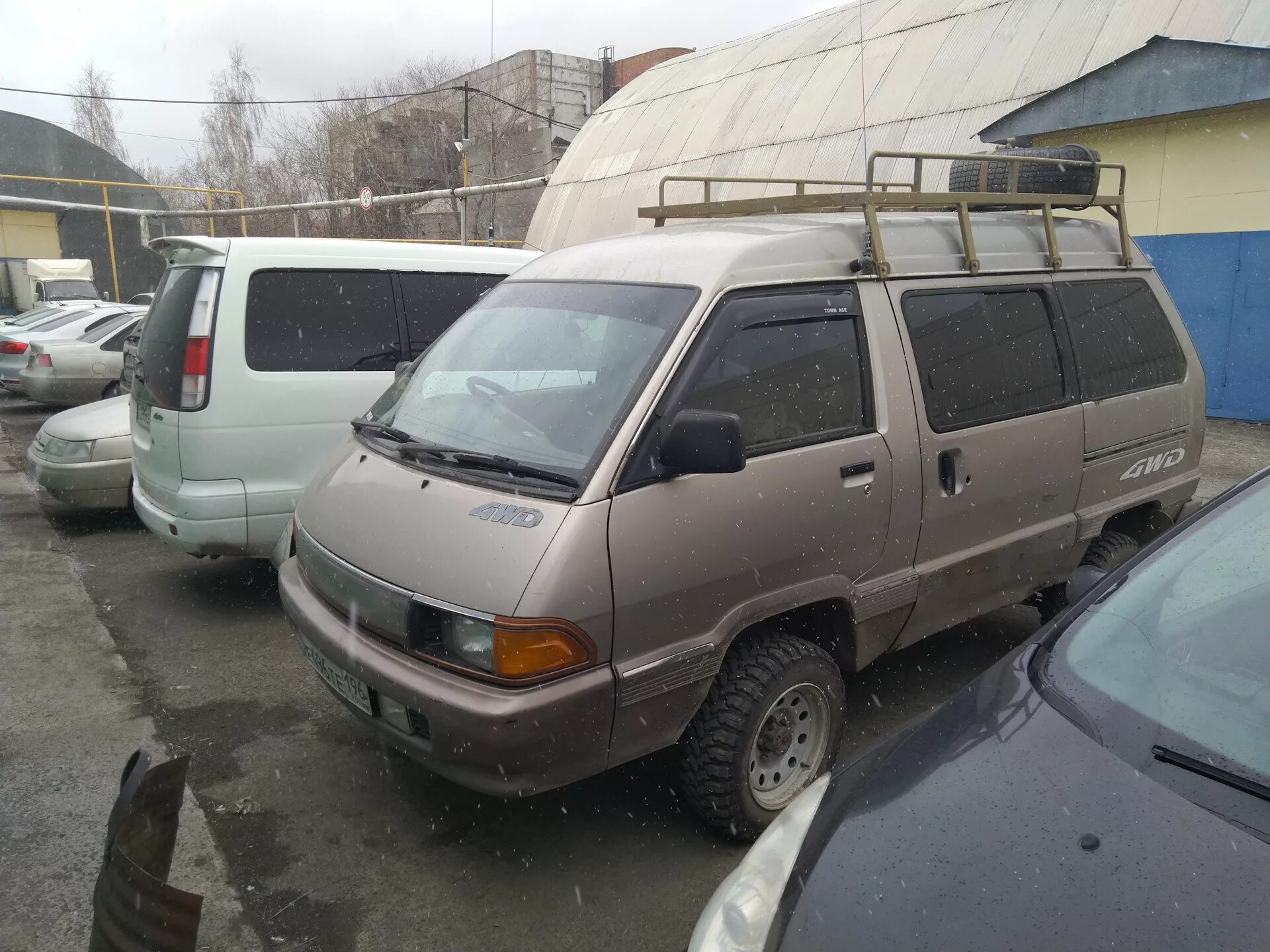 Toyota Town Ace 1990. Toyota Town Ace 2g. Toyota Town Ace 2. Лифт Toyota Town Ace, 1990. Купить таун айс красноярске