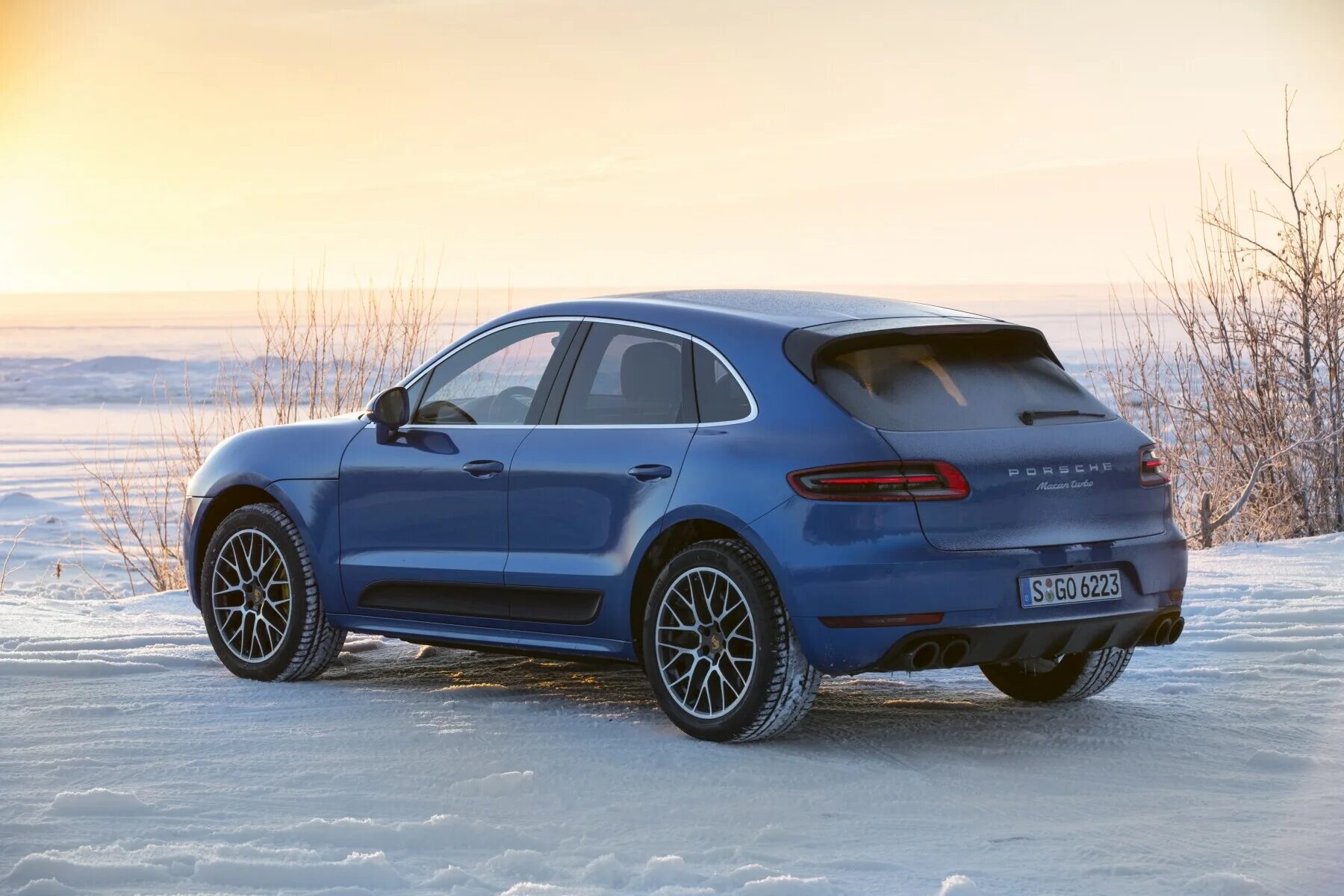 Макан образом слушать. Внедорожник порше макан. джип порше макан. porsche macan turbo 2016. porsche джип macan.