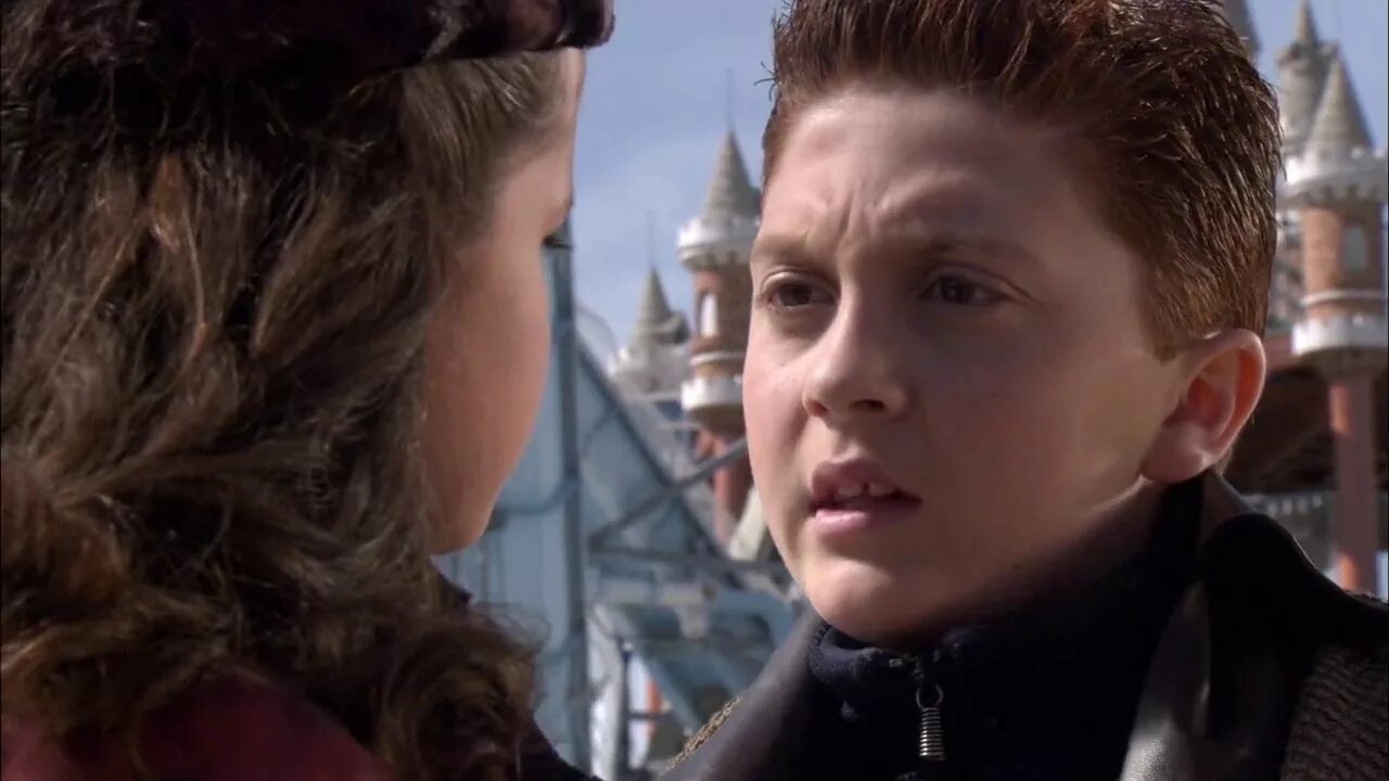 Джуни кортес дети шпионов 3. Spy kids 2001. Дети шпионов 3 деметра. Дети шпионов 2001. Кармен кортес и джуни кортес.