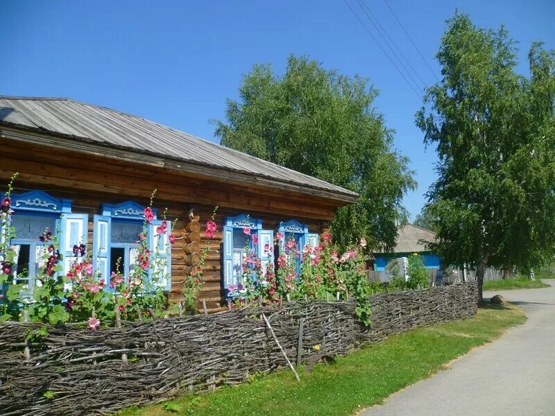 Дром родино алтайский. Сростки Алтайский Шукшин музей. Сростки Родина Шукшина. Музей Шукшина в Сростках. Село Сростки Родина Шукшина.