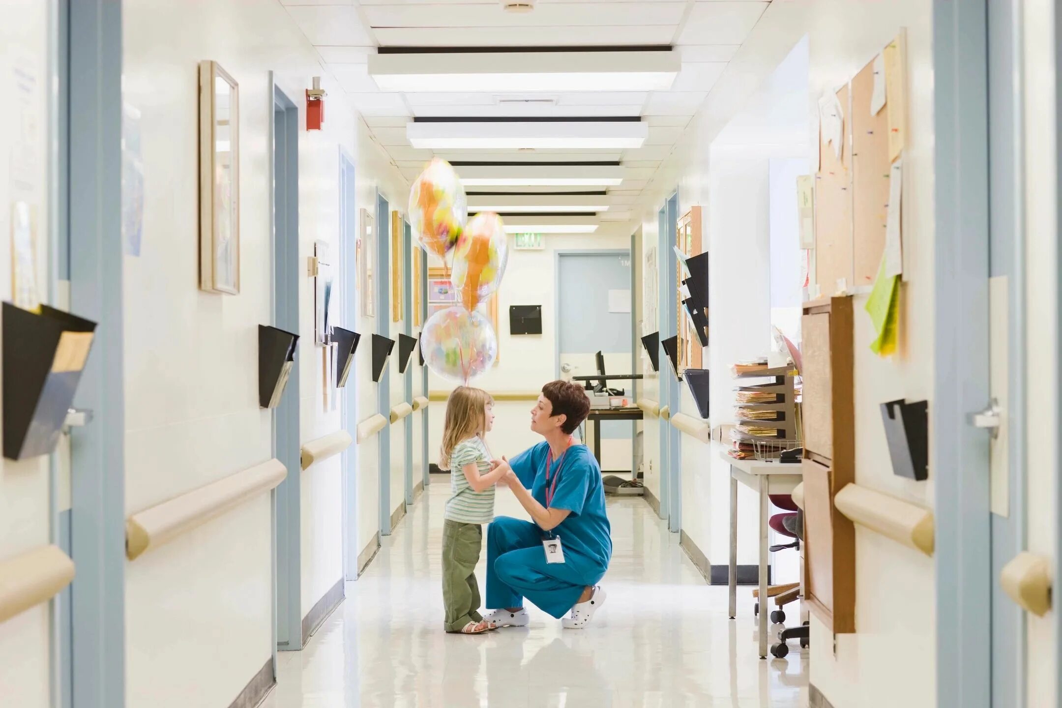 Hospital feeling. Дизайн детской поликлиники. Children in Clinic. Hospital Health Clinic children. Child guidance Clinic in London.