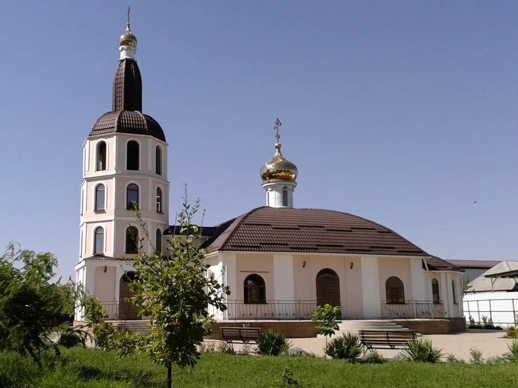 Храм Успения Пресвятой Богородицы Васюринская. Церковь Динская Краснодарский край. Динская Краснодарский край , храмы?. Ст Васюринская Краснодарский край храм.