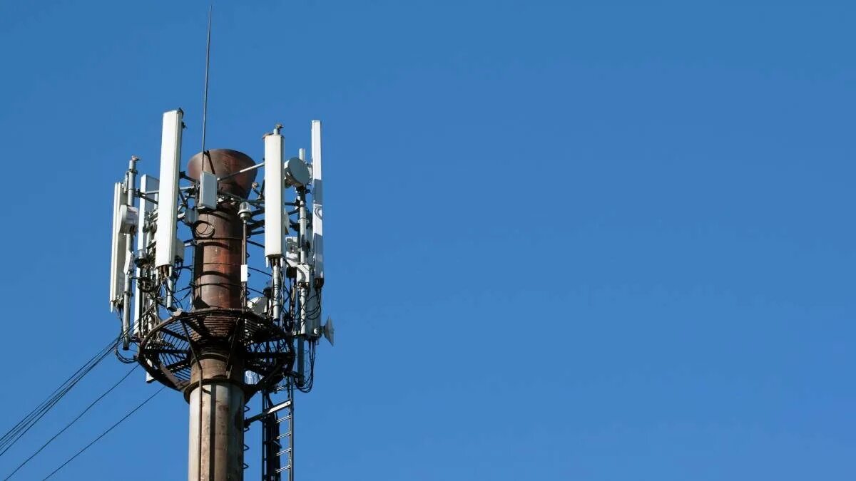 Антенна вышка. Вышки сотовой связи это. Вышки 5g. Передвижная базовая станция сотовой связи. Вышки 5g.