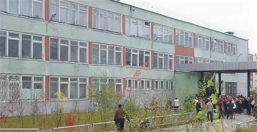 Моу средняя школа 12. 23 школа энгельс. 35 школа воркута. 10 школа энгельс. Средняя общеобразовательная школа.