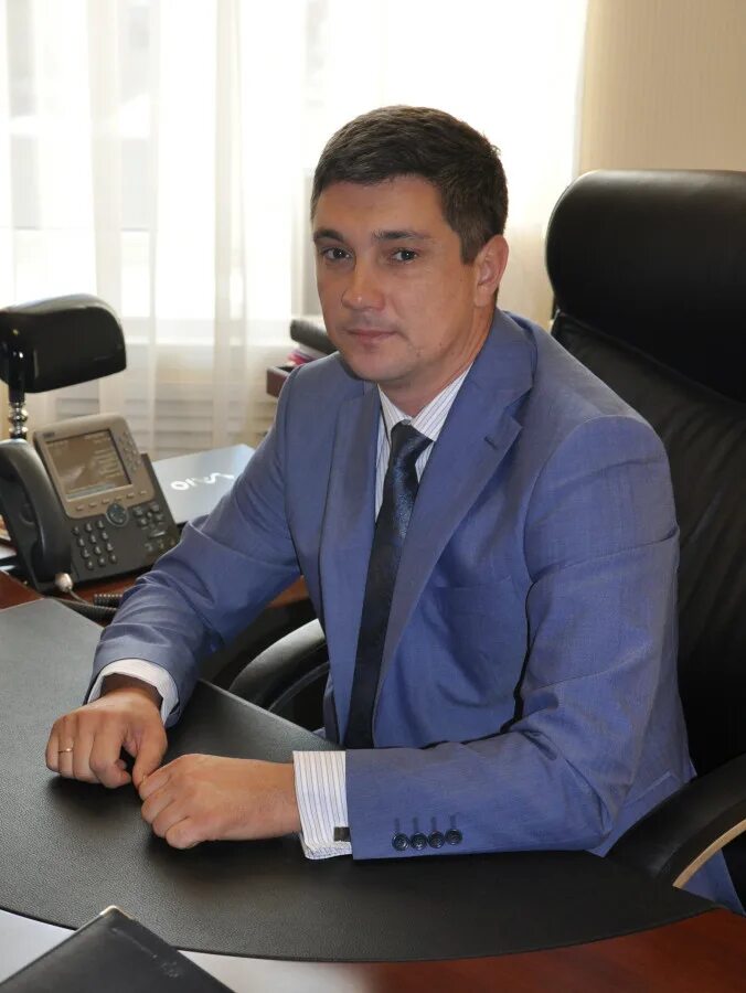 Алтайиндорпроект барнаул директор. Директор работает 4. Директор мясокомбината волгоград фото. Директор работает 4. Директор работает 4.