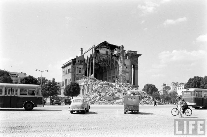 1963 го. Скопье землетрясение 1963. землетрясение в македонии 1963. скопье югославия. чхалтинское землетрясение 1963 года.