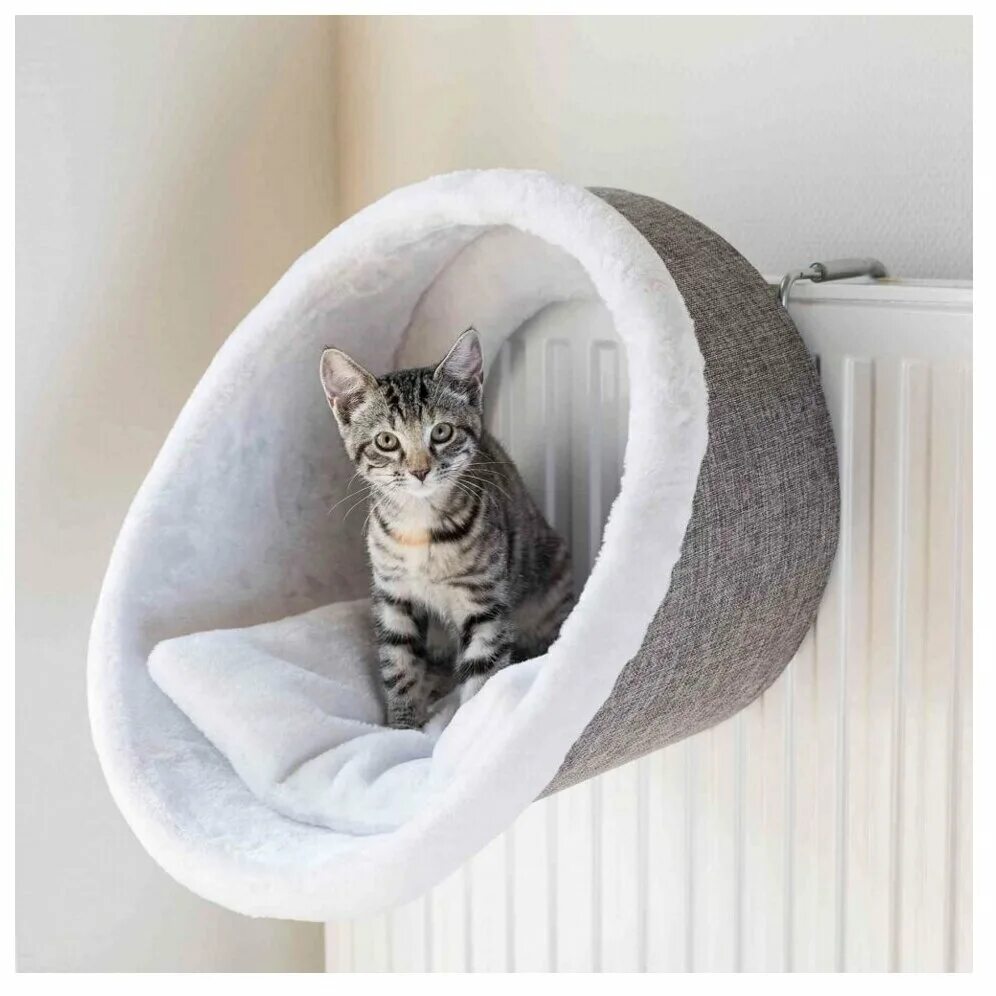 Монтаж трубы полипропиленовой ф20. Лежаки отопления в подвале трубы. Подвал с трубами. Инженерные коммуникации отопление. Кривой лежак отопления.