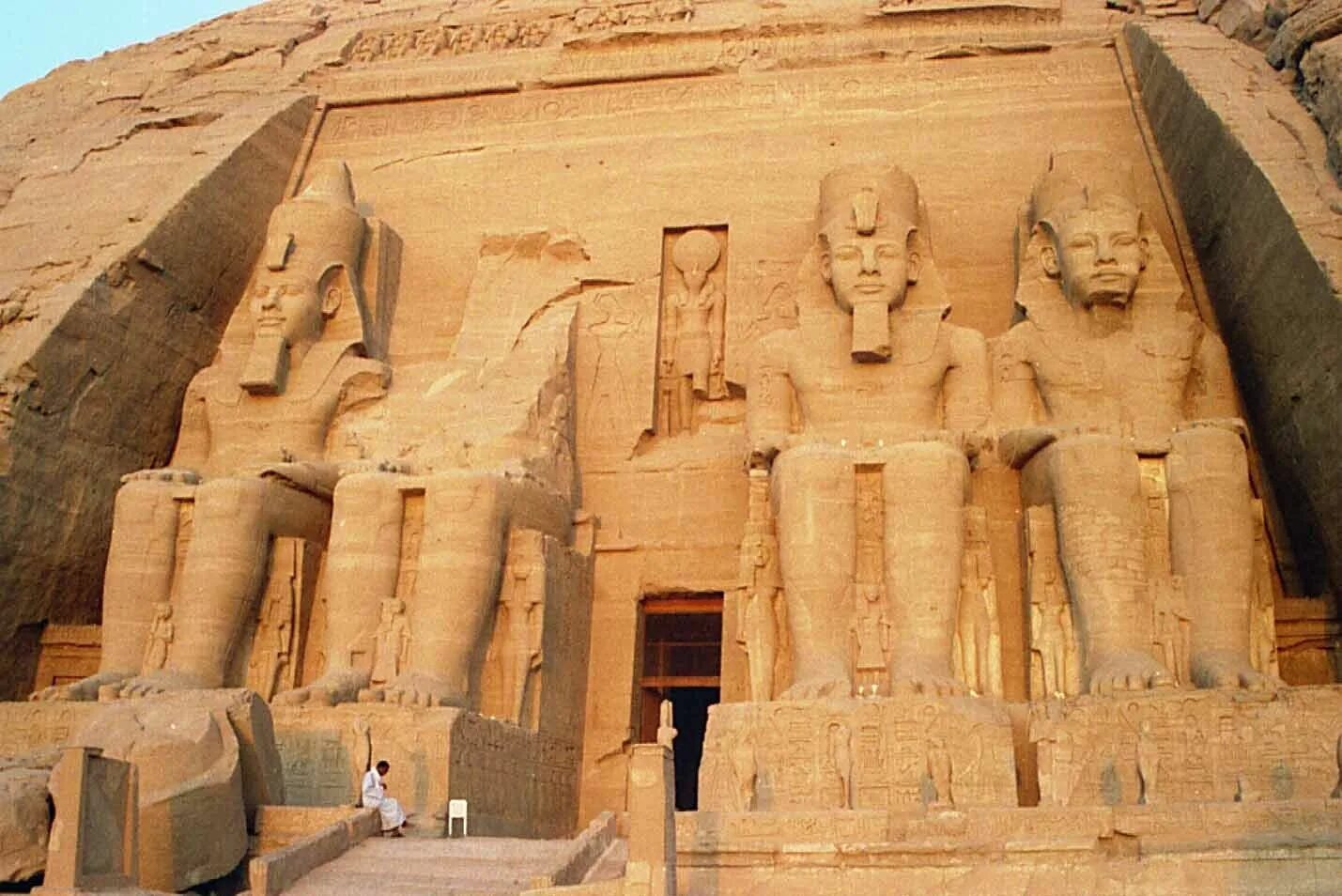 Temple of Horus at Edfu Ancient egypt architecture, Egyptian temple, Ancient egy