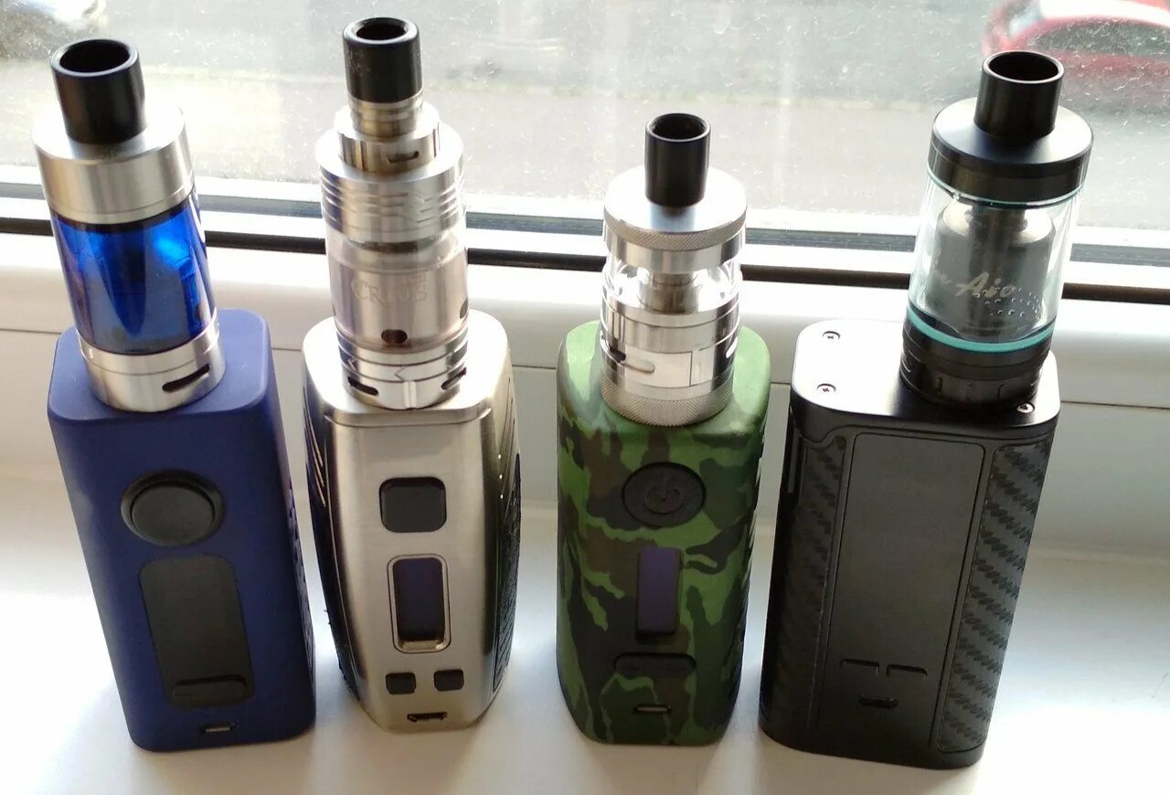 Vape компания. Joyetech evic vtwo mini 75w. Smoant ladon 225w навал. Eleaf istick tria 300w. Vape компания.