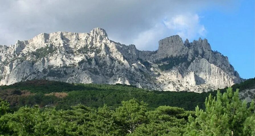 Где в крыму находится гора ай петри. Ай-петри горные вершины крымских гор. алупка гора ай петри. ай петри из алупки. вершина (зубцы) горы ай-петри.