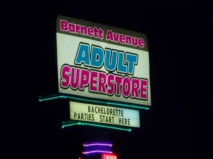Dr. Emilio Lizardo's Journal of Adult Theaters: Couple's Flash Report! The Adven