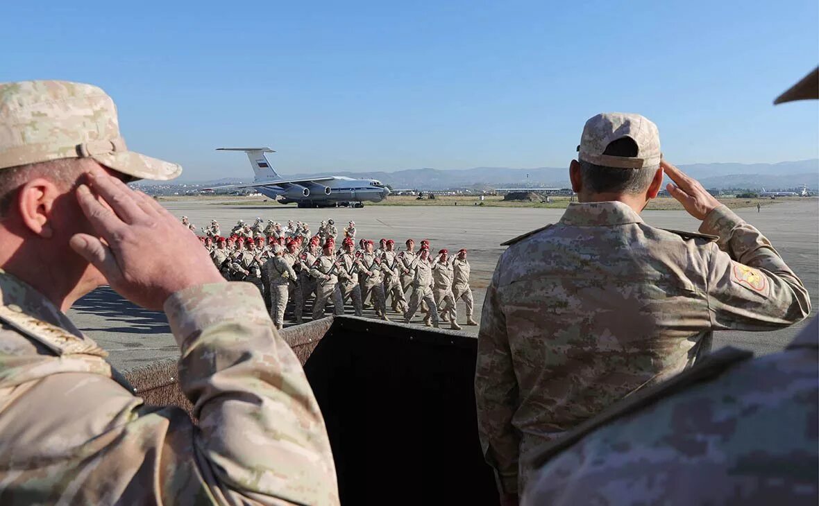 игорь конашенков минобороны. повороты в движении строевым шагом. вывести из строя военную. российская военная база в судане. игорь конашенков 2022.