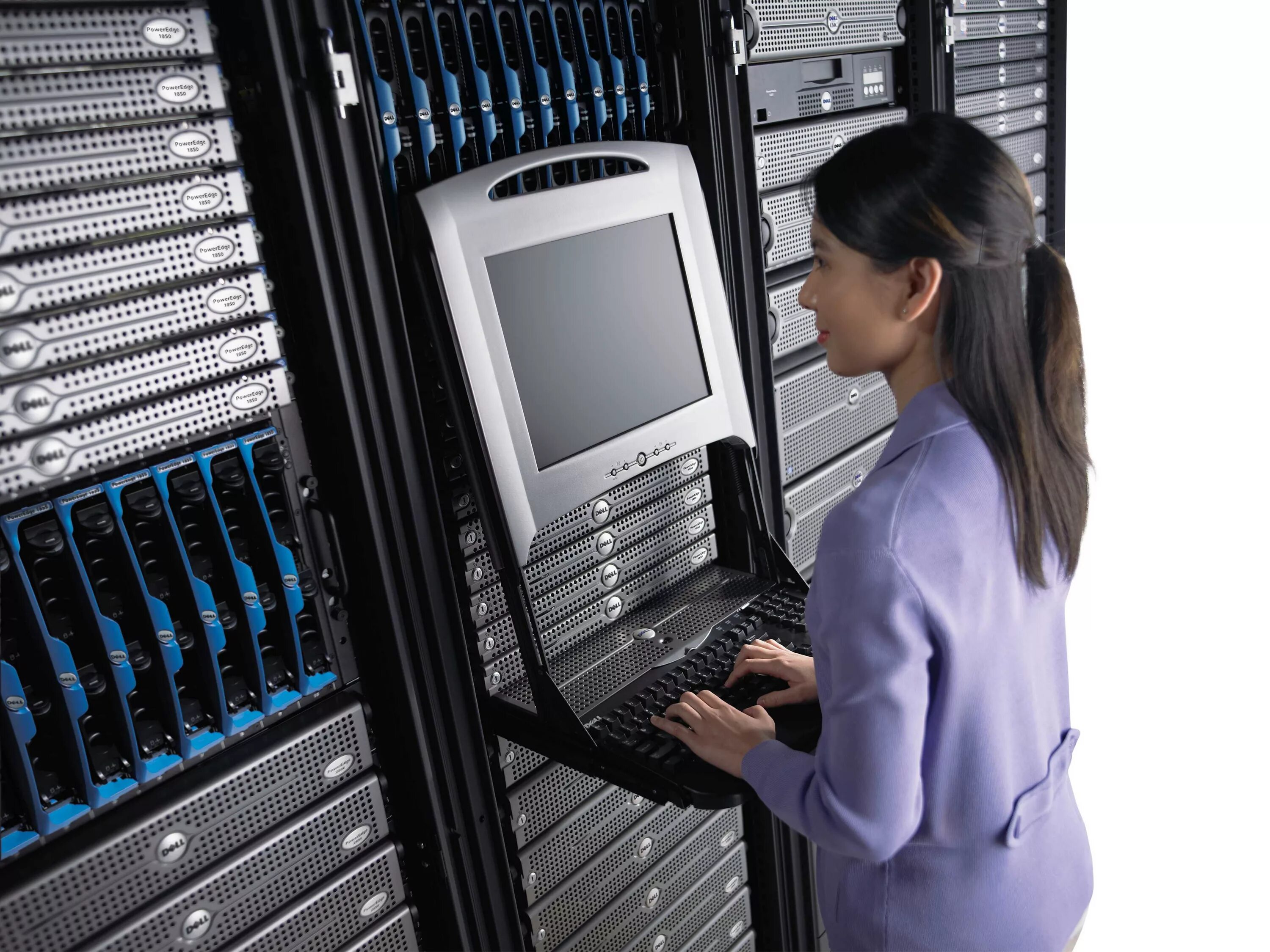 Infrastructure hosting. Сервер. Хостинг провайдер. Сервер компьютер. Информационные технологии сервер.