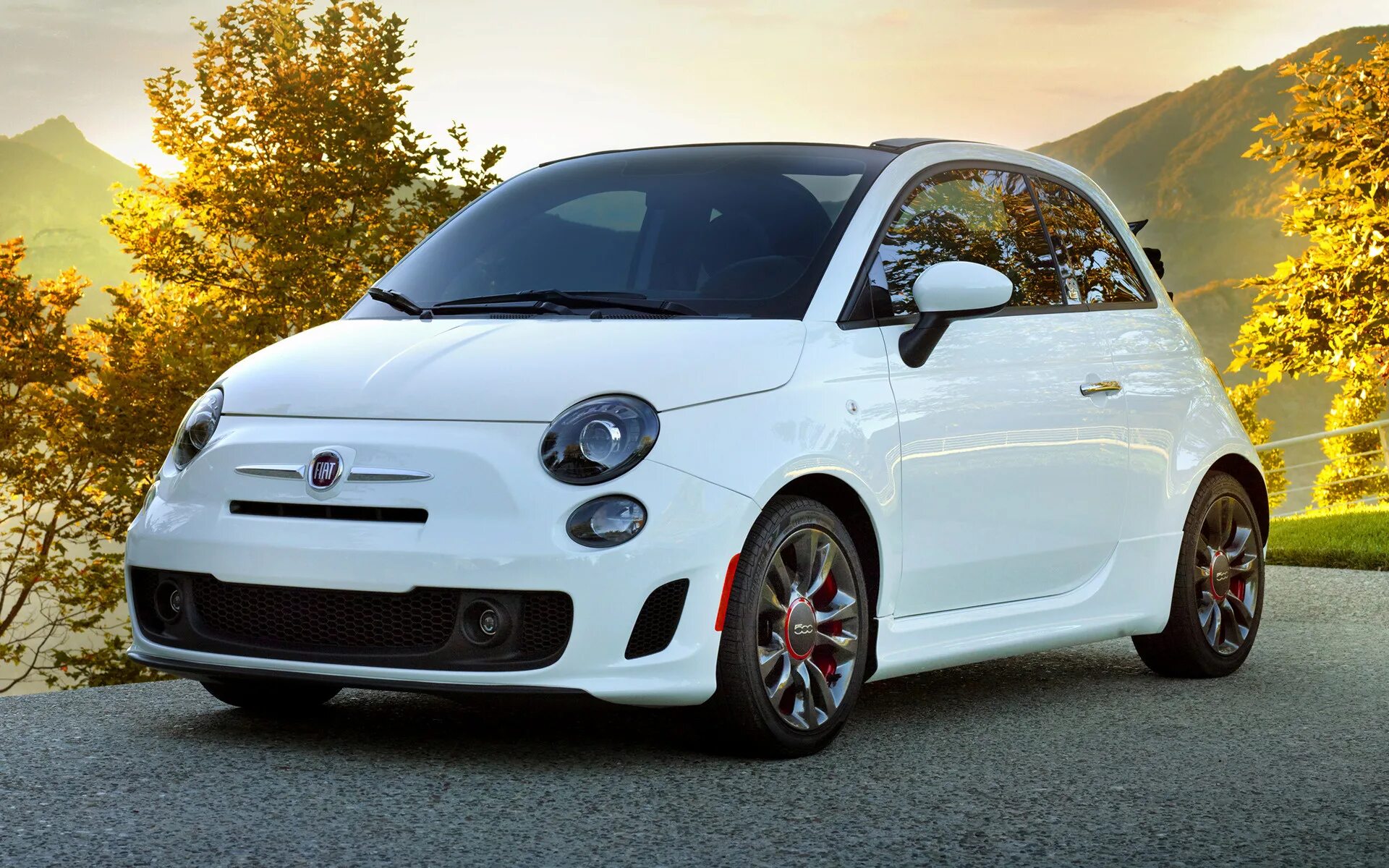 Fiat 500 ii. Fiat 500l 2018. Фиат 500 жук. 500l. Fiat 500l 2012.