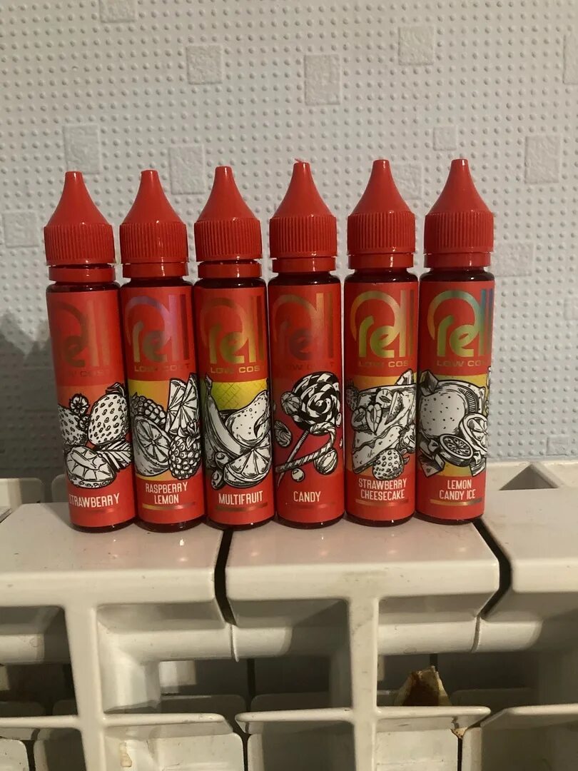 Rell low cost жижа. Жидкость rell виноград. Жидкость rell salt red low cost 30ml blackcurrant ice 20mg. Жидкость rell красная с клубникой. Rell red.