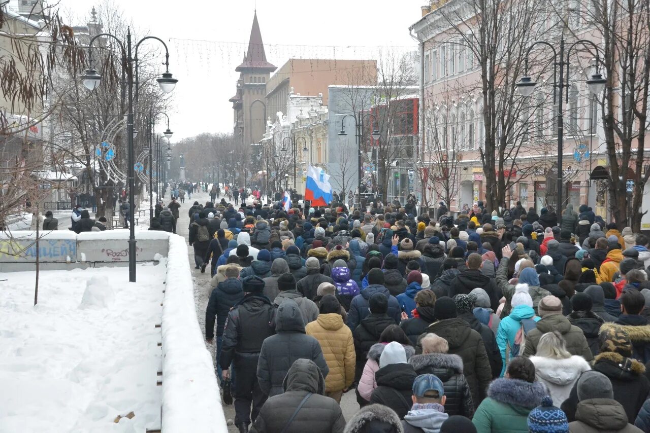 Митинг Саратов 2022. Митинг шествие Саратов. Протесты в Саратове. Пикет Саратов. Митинг саратов сегодня