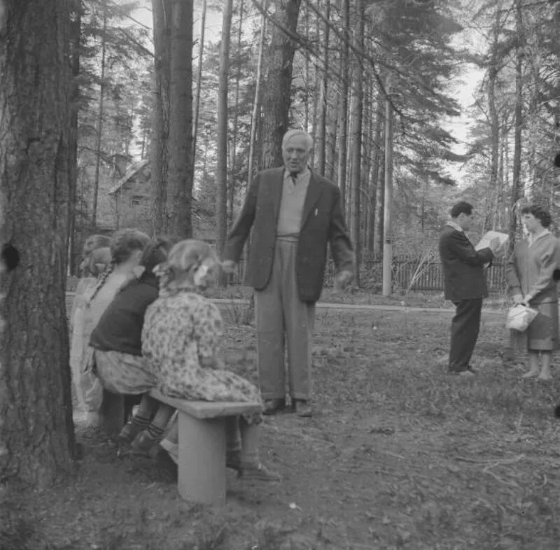 Поселок чуковский. Музей корнея чуковского в переделкино. дом корнея чуковского в переделкино. чуковский в переделкино.