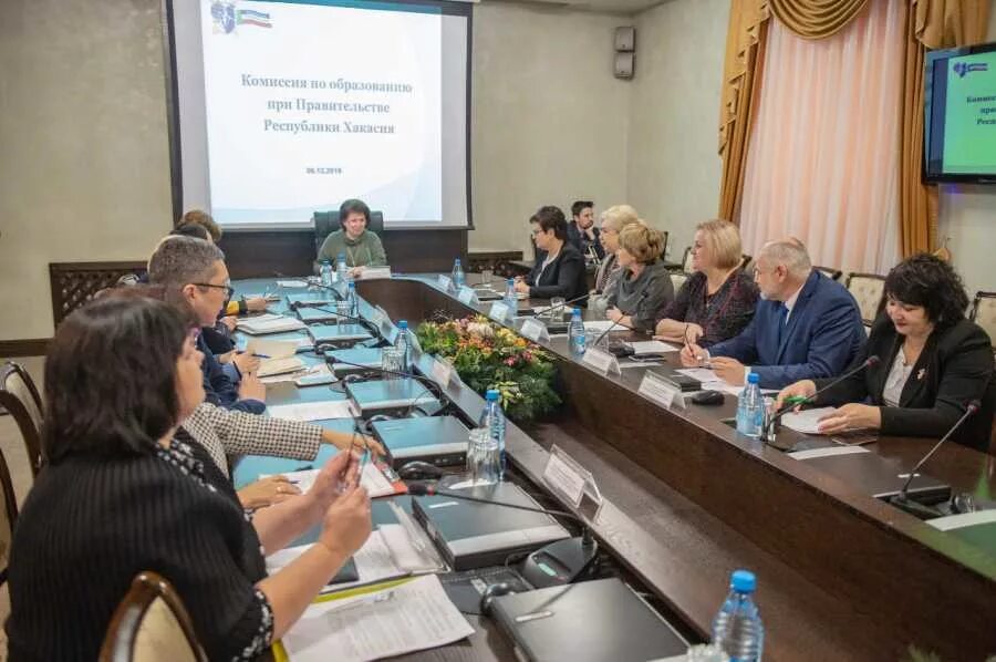 министерство образования республики хакасия. карпова лариса борисовна хакасия. будущий учитель. министр образования республики хакасия бутенко. газета хакасия.