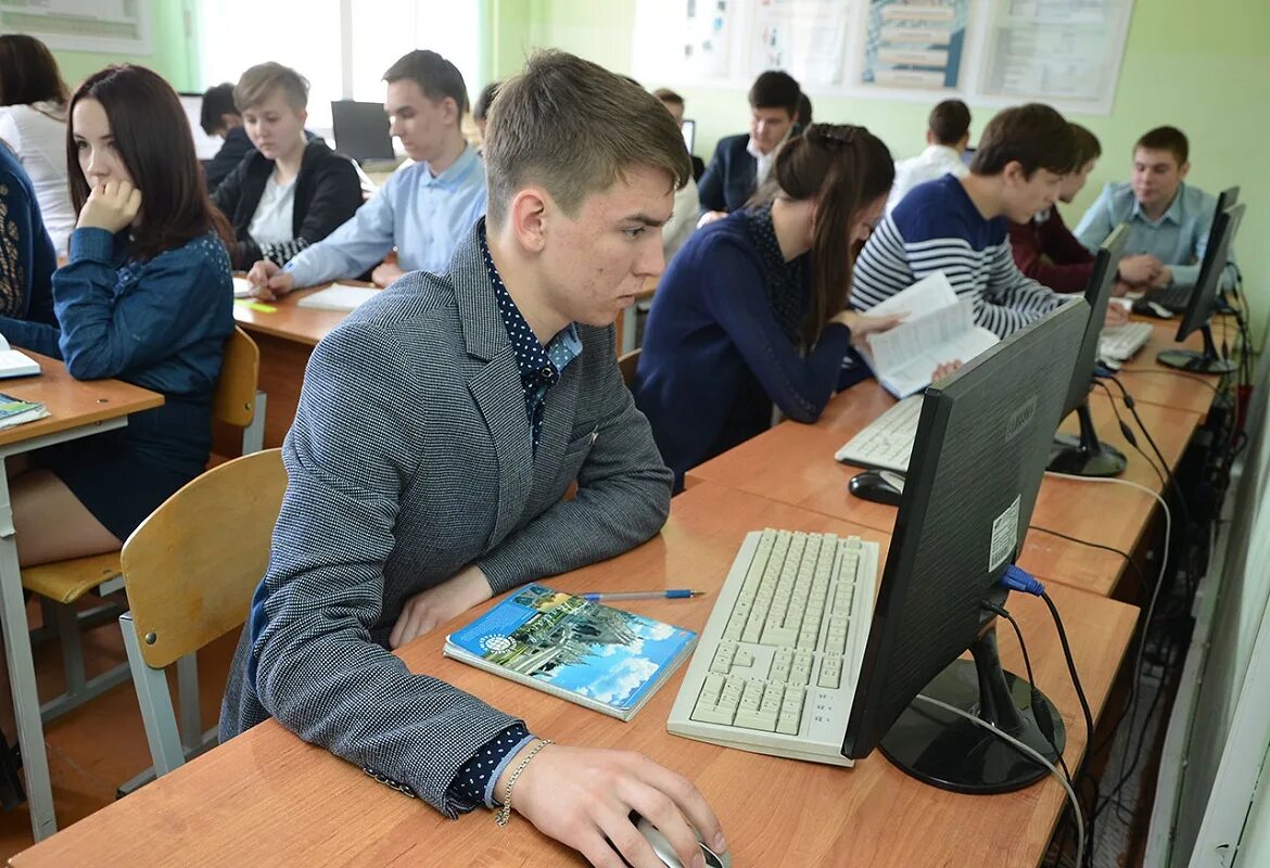 Мгу программирование. Специальность техник программист. Политехнический колледж программист. Техникум по программированию. Компьютерные системы колледж.