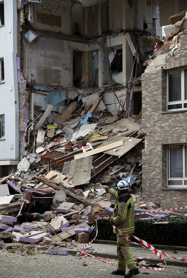 The explosion tore through the building. The explosion tore through the building the old.