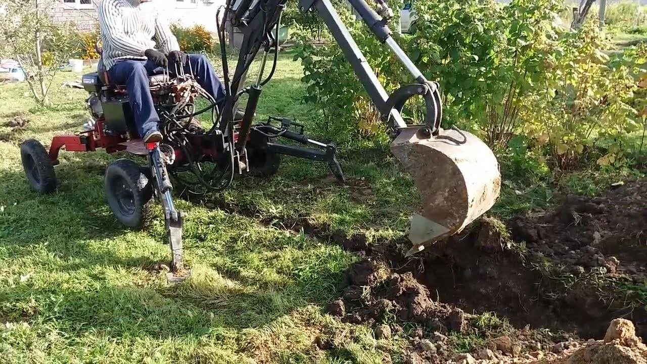 Мини экскаватор самоделки. Самодельный мини экскаватор. Мини экскаватор из мотоблока. Маленький экскаватор своими руками