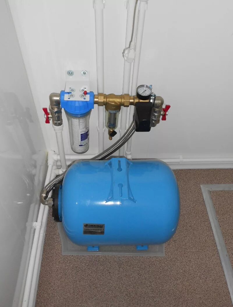 Реле давления для гидроаккумулятора с манометром. Подключение гидроаккумулятора. Расширительный бачок для водоснабжения схема подключения. Гидроаккумулятор для систем водоснабжения схема подсоединения. Подключение гидроаккумулятора.