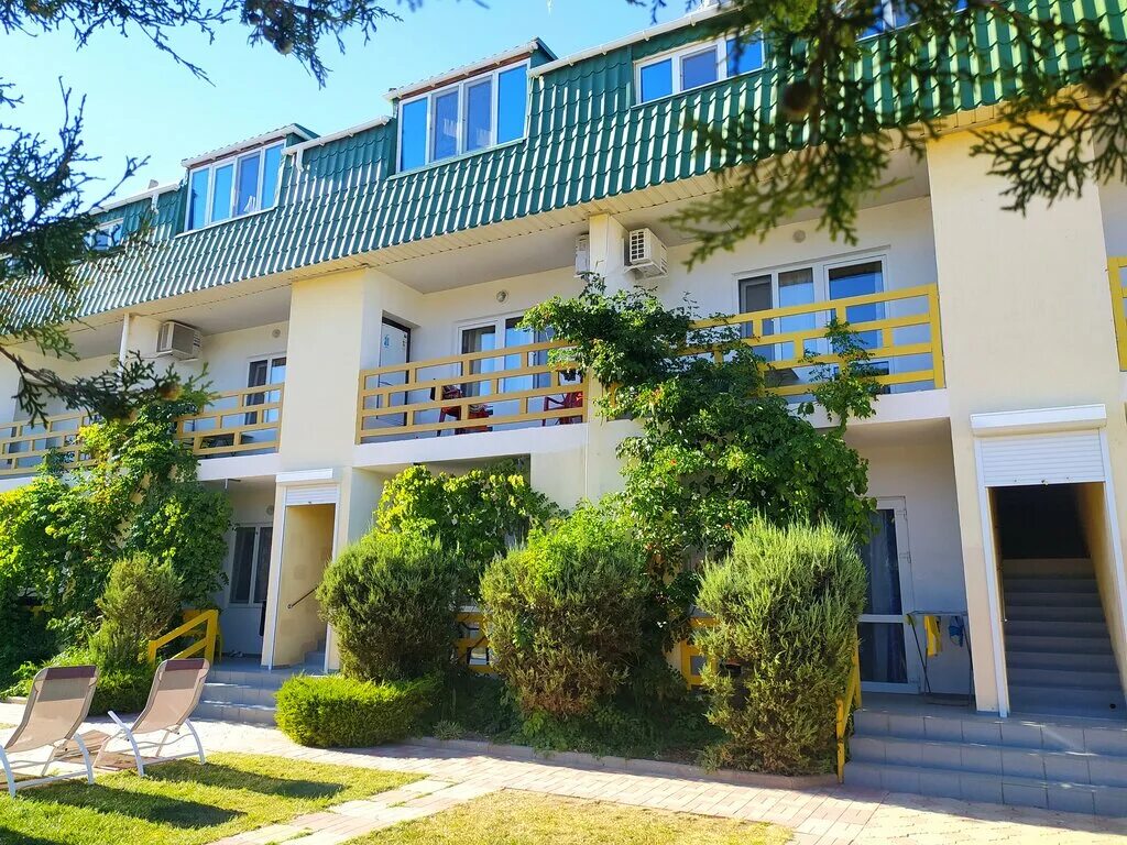 пгт заозерное ул аллея дружбы. заозерное аллея дружбы. олимпия крым евпатория заозерное. поселок заозерный крым. евпатория пгт заозерное аллея дружбы.