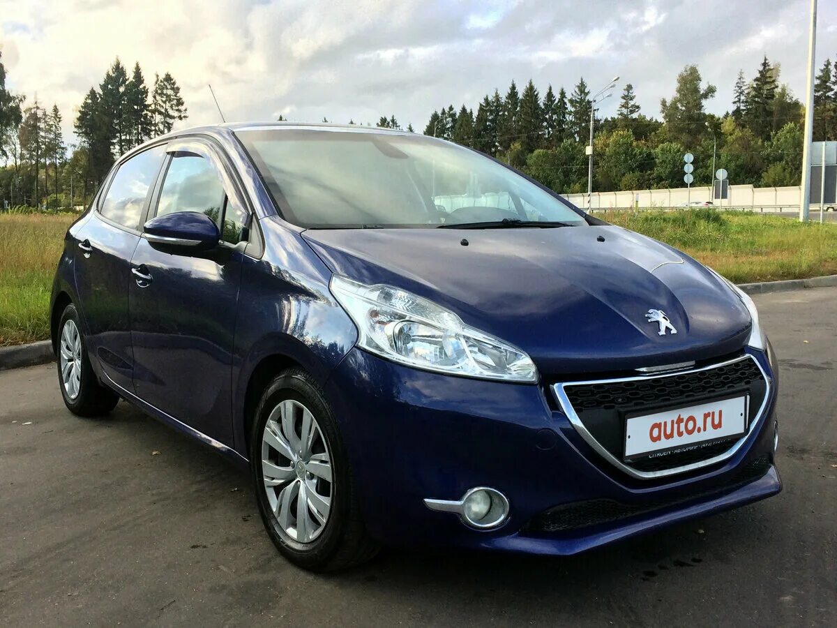 Peugeot 208 i. Пежо 208 2013. Peugeot 208 2011. Peugeot 208 6. Купить пежо 2013