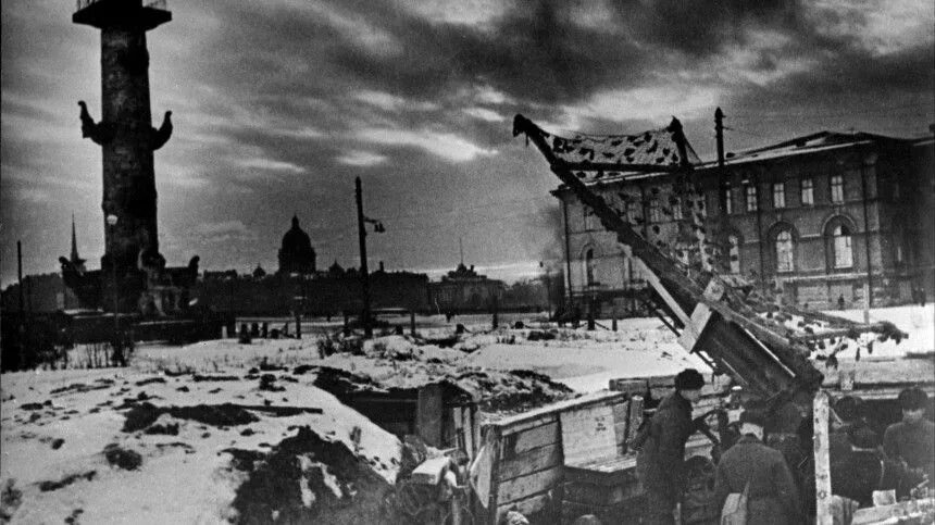 Блокада ленинграда с большой. Блокада ленинграда с большой. Блокада ленинграда 1942 год. Блокада ленинграда фотохроника. Блокада ленинграда с большой.