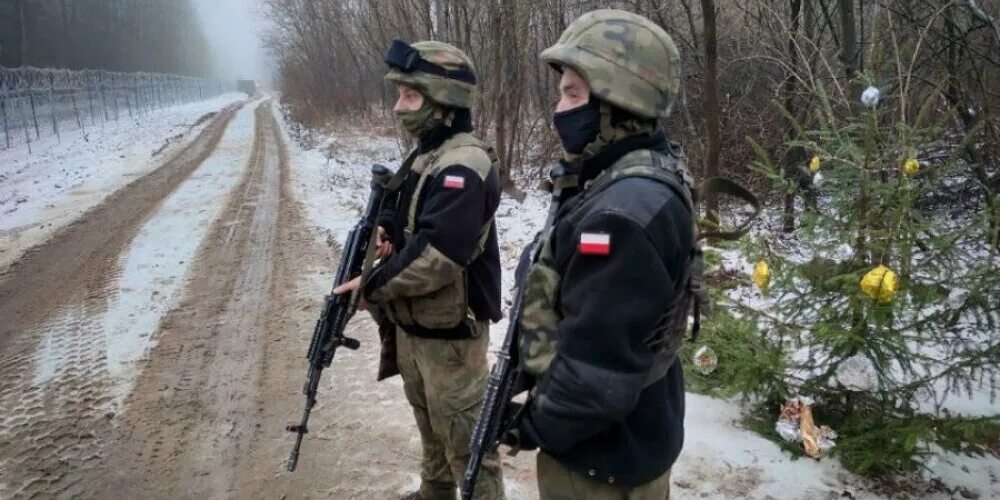 Военные на границе. Белорусские военные на границе. Пограничники Польши. Польские и Белорусские пограничники. Нападения со стороны россии