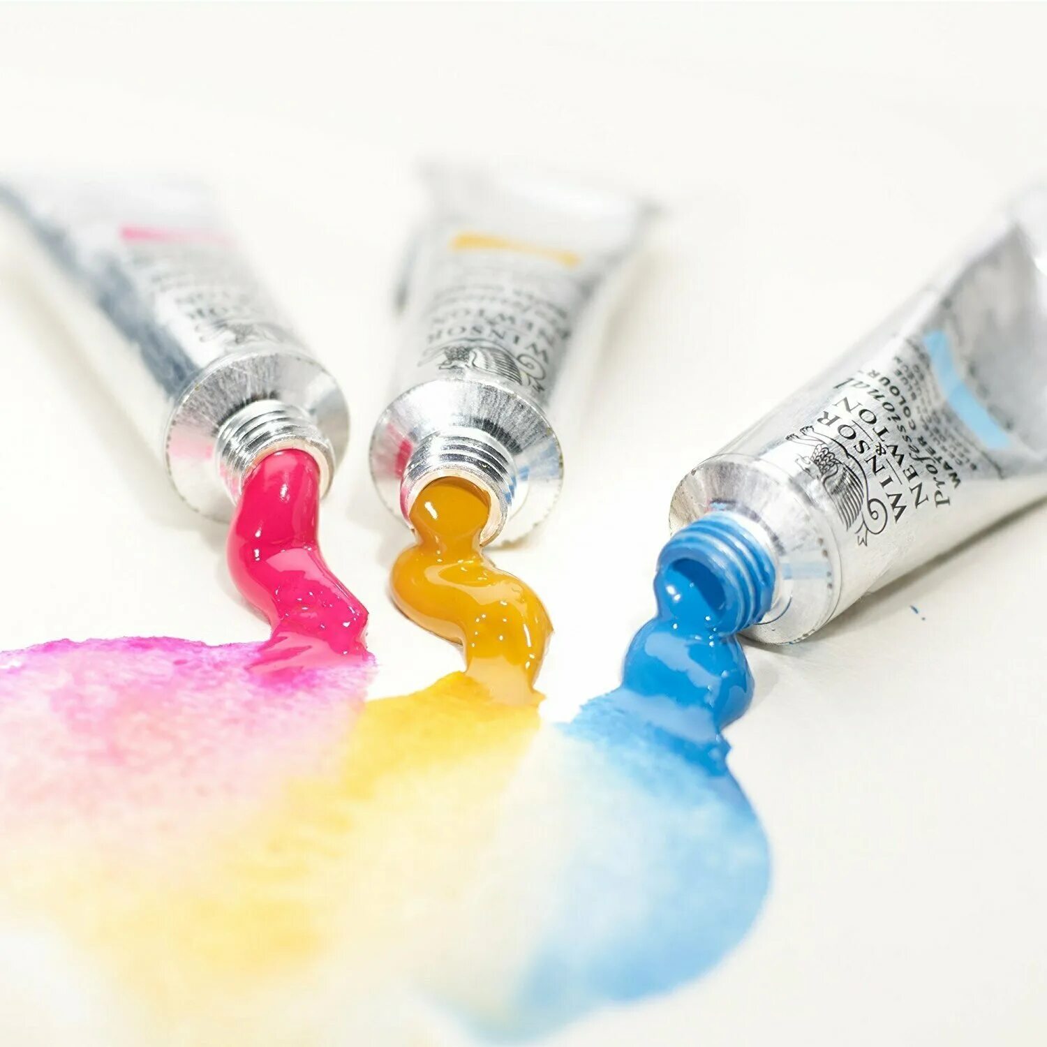 Winsor Newton краски Watercolor. Winsor Newton акварель в тубах. Масляные краски Winsor Newton пигменты. Тюбик с краской. Масляный тюбик