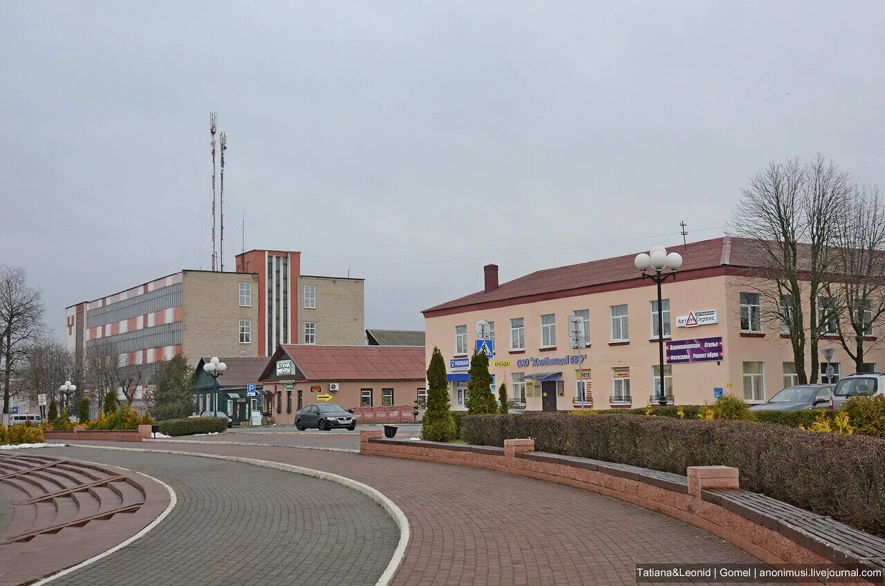 Работа г жлобин. Жд станция жлобин. Эконом магазин одежды секонд хенд. Работа г жлобин. Магазин № 36 г.