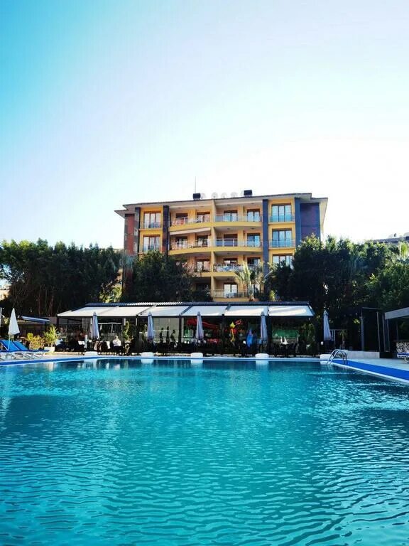 Alisa hotel 4. Grand alisa hotel 4. Grand alisa hotel 4 турция аланья. Alisa hotel 4. прогулочная зона с садом в отеле калининград.