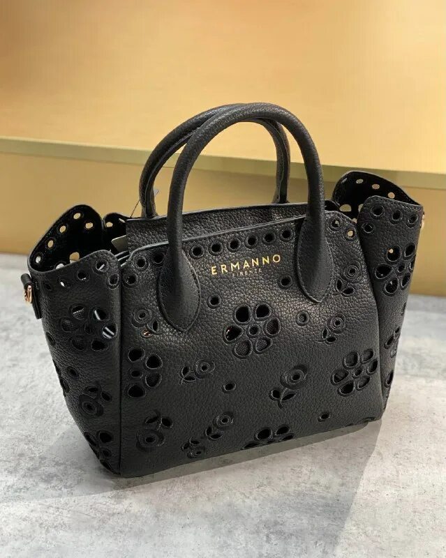 Сумки эрмано северино. Сумка ermanno scervino borsa. Сумка ermanno scervino esc12401323 cream giovanna 22. Сумки эрмано шервино официальный сайт. Ermanno scervino сумки.