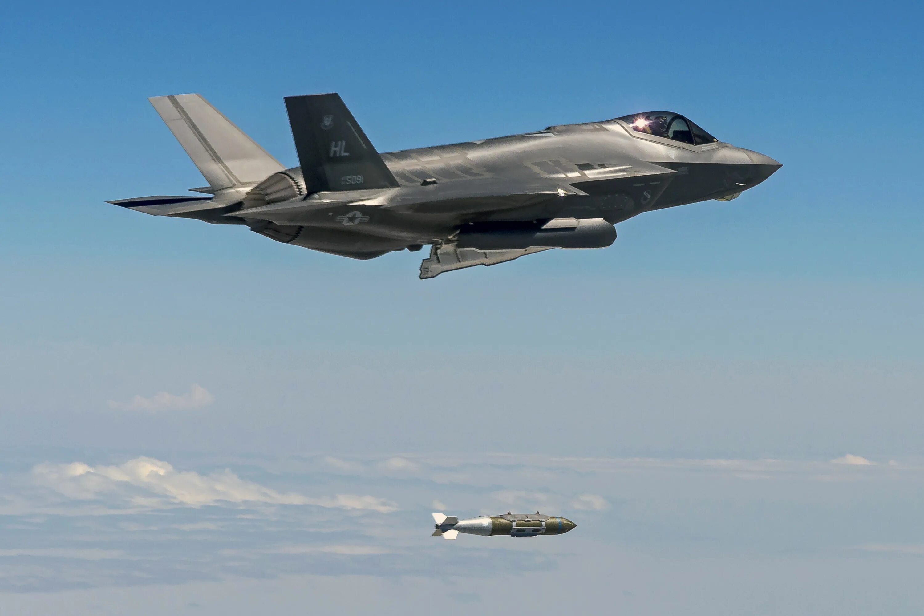 F 35 a