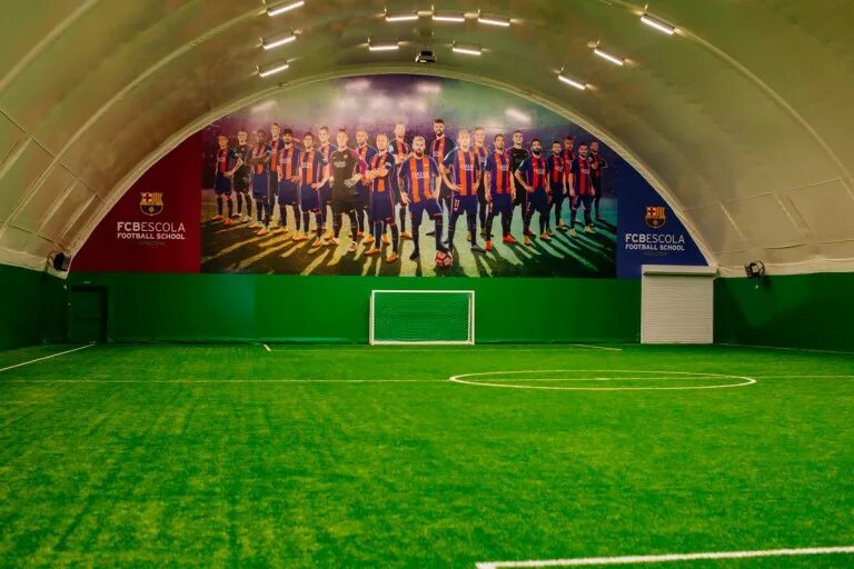 Футбольный манеж поляна 44х22. Манеж park arena. Футбольный манеж спорт тайм одинцово. Ходынский бульвар 4 манеж барселона. Манеж барселона авиапарк.