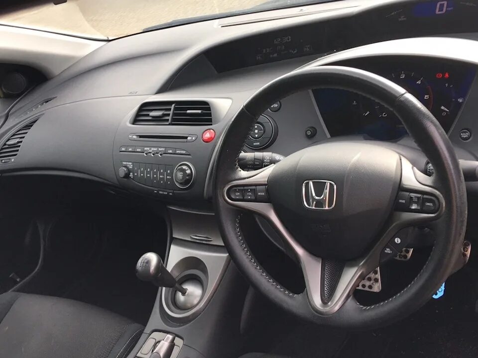 Civic 5d стекло. Civic 5d стекло