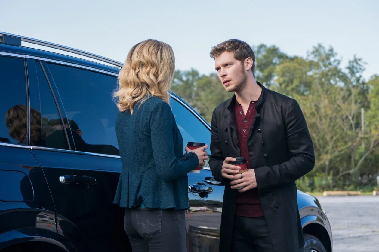 Райли воулкел наследие. Наследие сериал нетфликс. Наследие дата выхода 5. Калеб наследие. Древние сериал клаус и кэролайн.