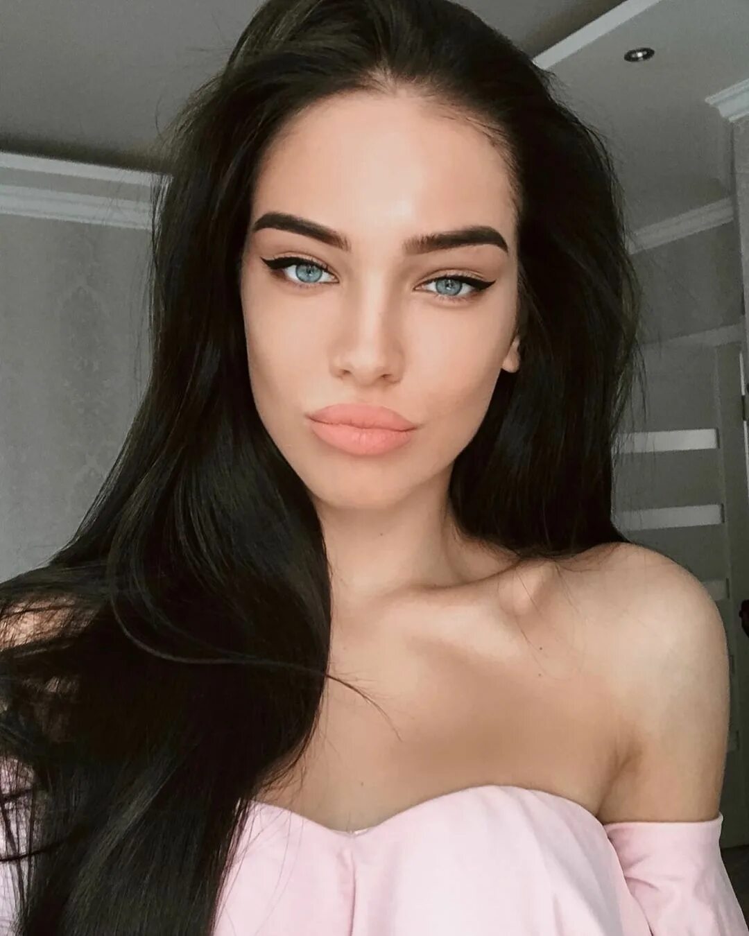 Тейлор хилл. Тейлор хилл 2021. Селфи модели. Мариам пашаева губы. Красивые естественные девушки.